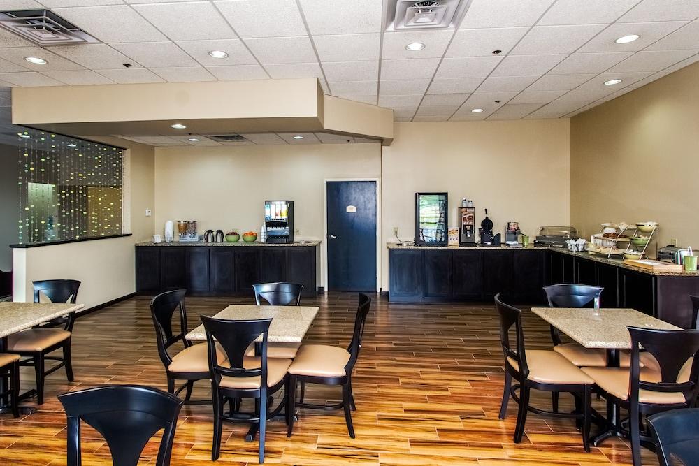 Quality Inn & Suites Moline - Quad Cities Extérieur photo