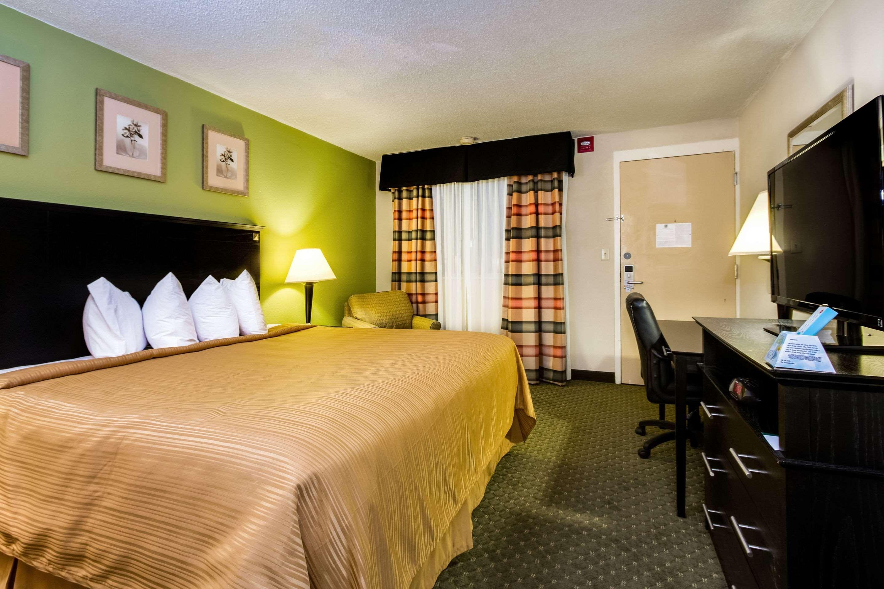 Quality Inn & Suites Moline - Quad Cities Extérieur photo