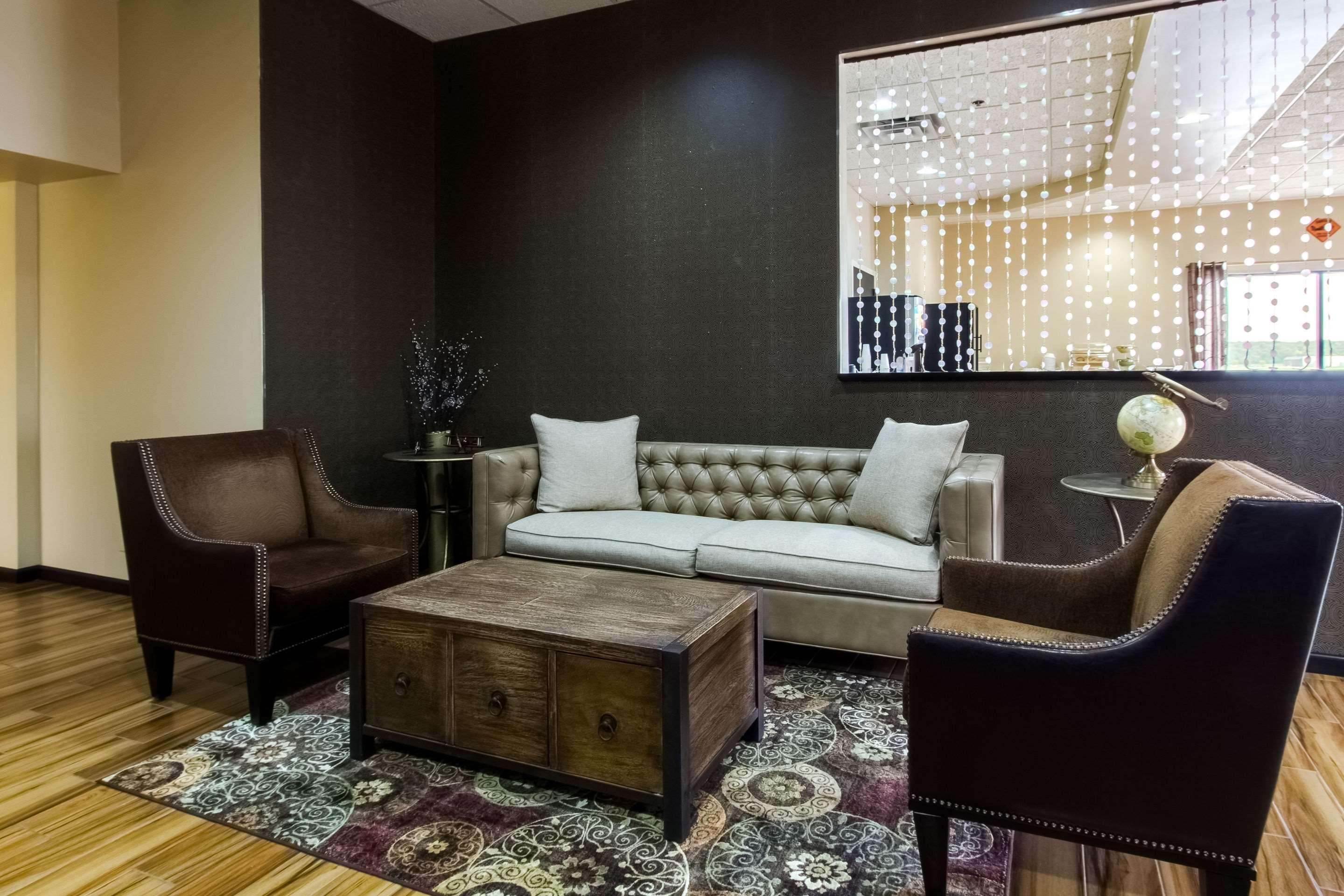 Quality Inn & Suites Moline - Quad Cities Extérieur photo
