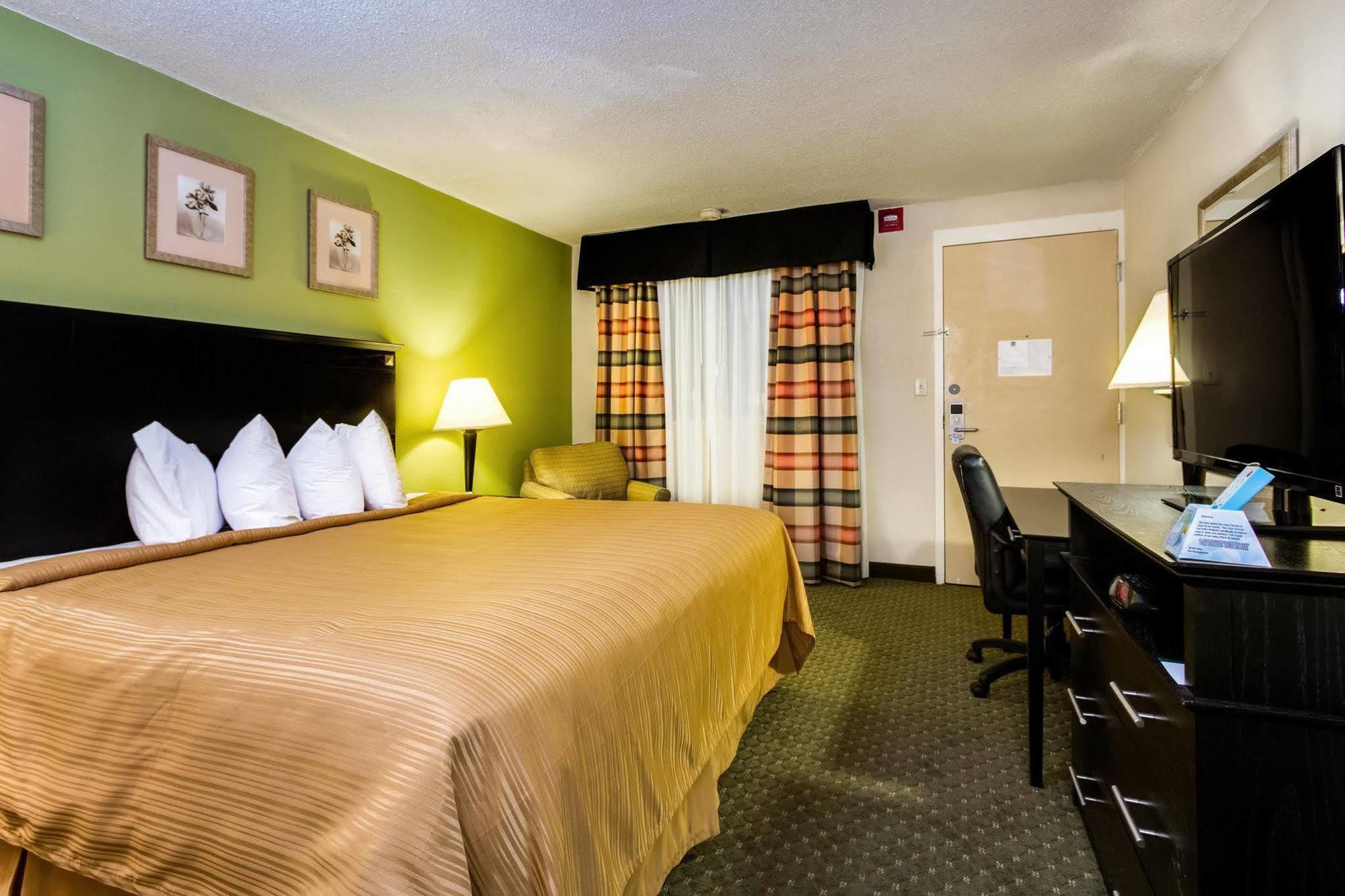 Quality Inn & Suites Moline - Quad Cities Extérieur photo